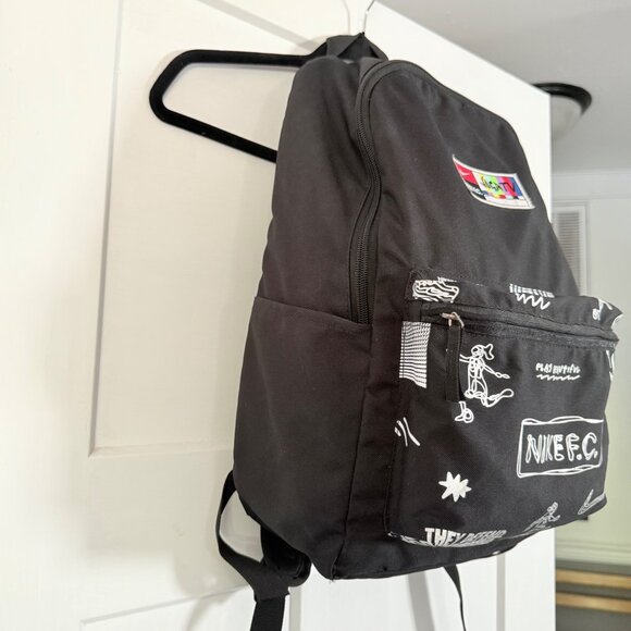 Nike F.C. Joga Bonito Black Soccer Backpack With White Graphics & Logo Patch - Picture 2 of 7
